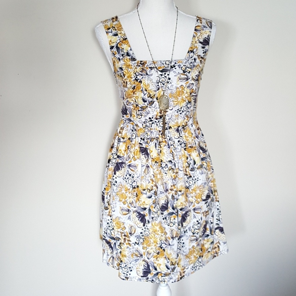 BeBop Floral Dress - Picture 3 of 5